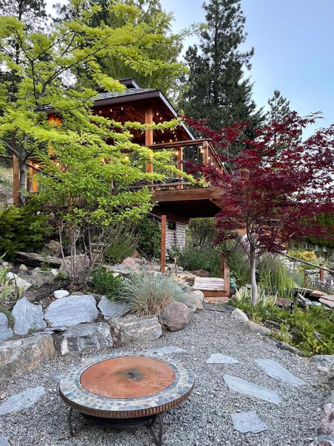 Les Chambres Roses West Kelowna Exterior photo